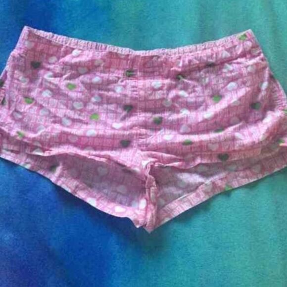 MOVING SALE 🎉 VS PINK mini shorts - Picture 2 of 2